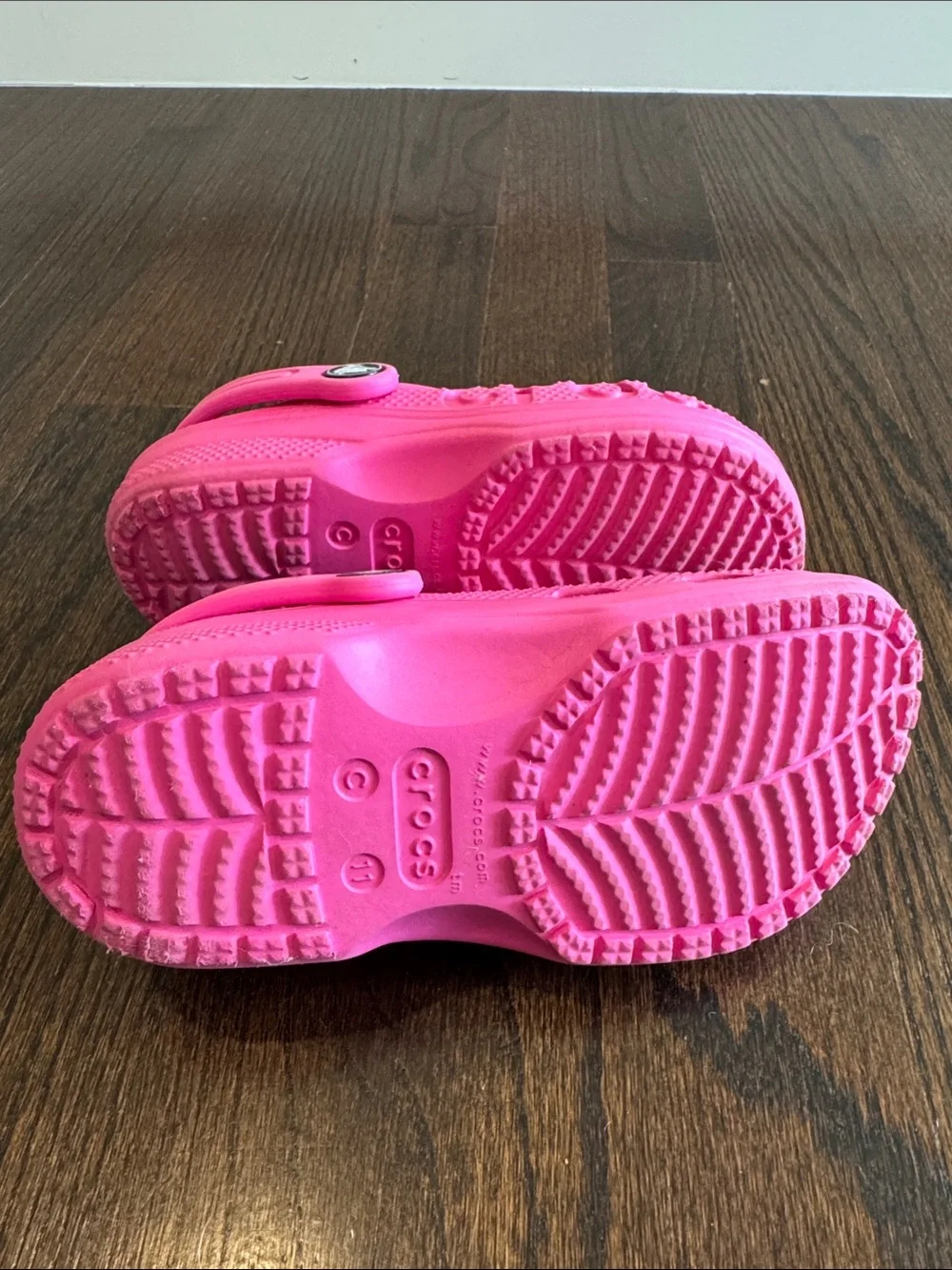 Crocs Kids’ Baya Clog Electric Pink Girls Size C11 Toddler Slip-On Sandals